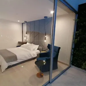 suite-apartameto-1606-espectacular-vista-la-carolina-one-quito.hotelsquito.com/